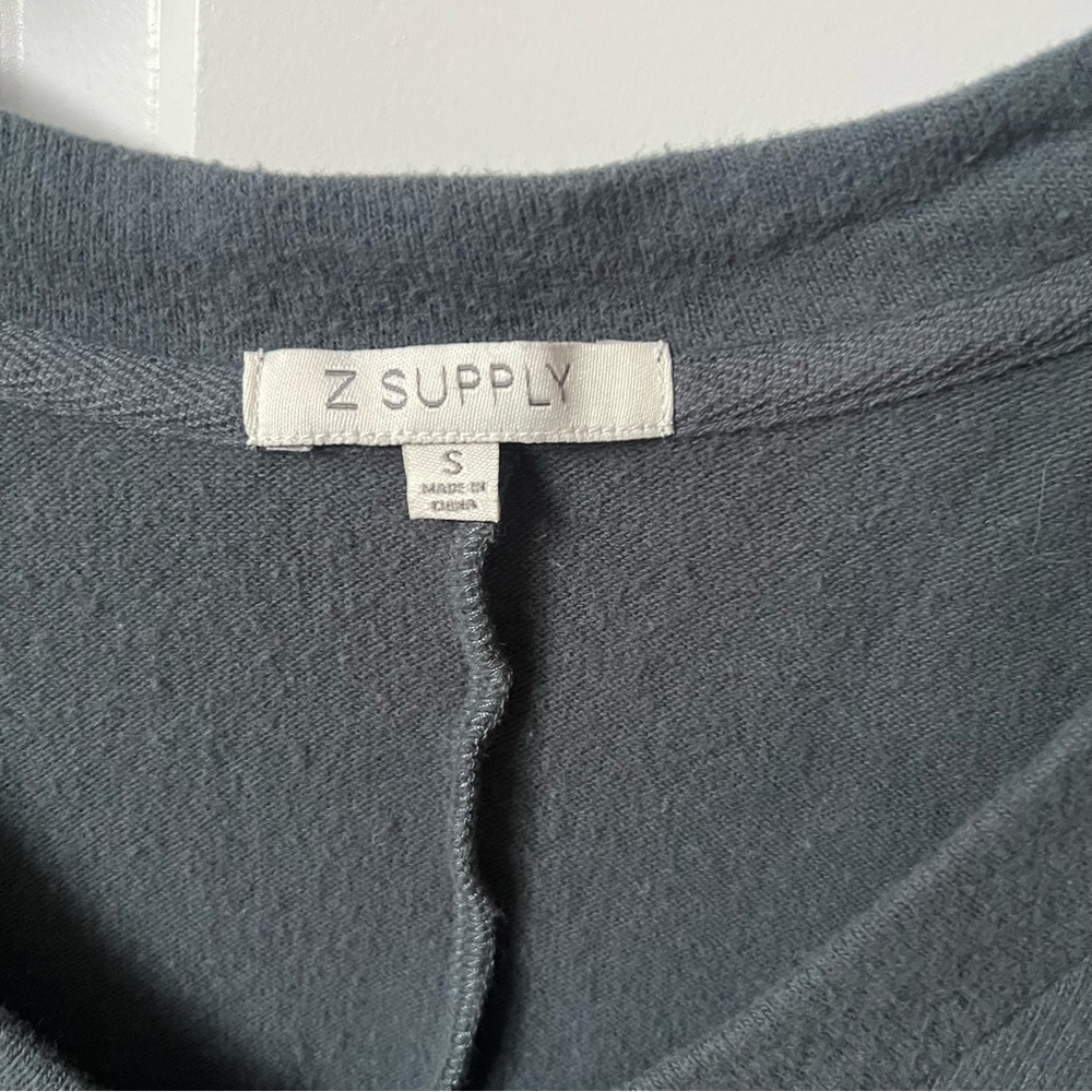 Z Supply fleece cropped top - Picture 2 of 3